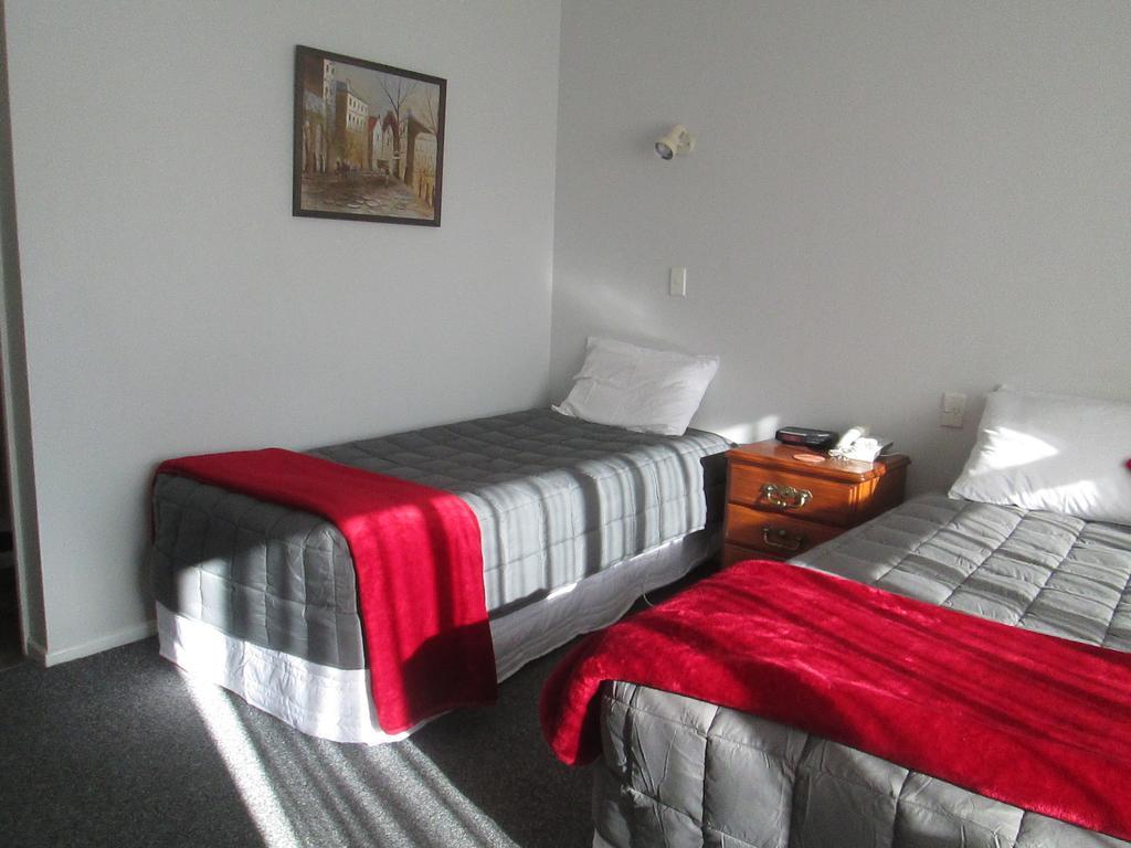פלמרסטון נורת' Awatea Park Motel מראה חיצוני תמונה